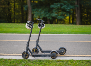 parking-escooter-ride-by-ipakket